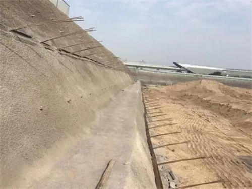 古交河道边坡加固